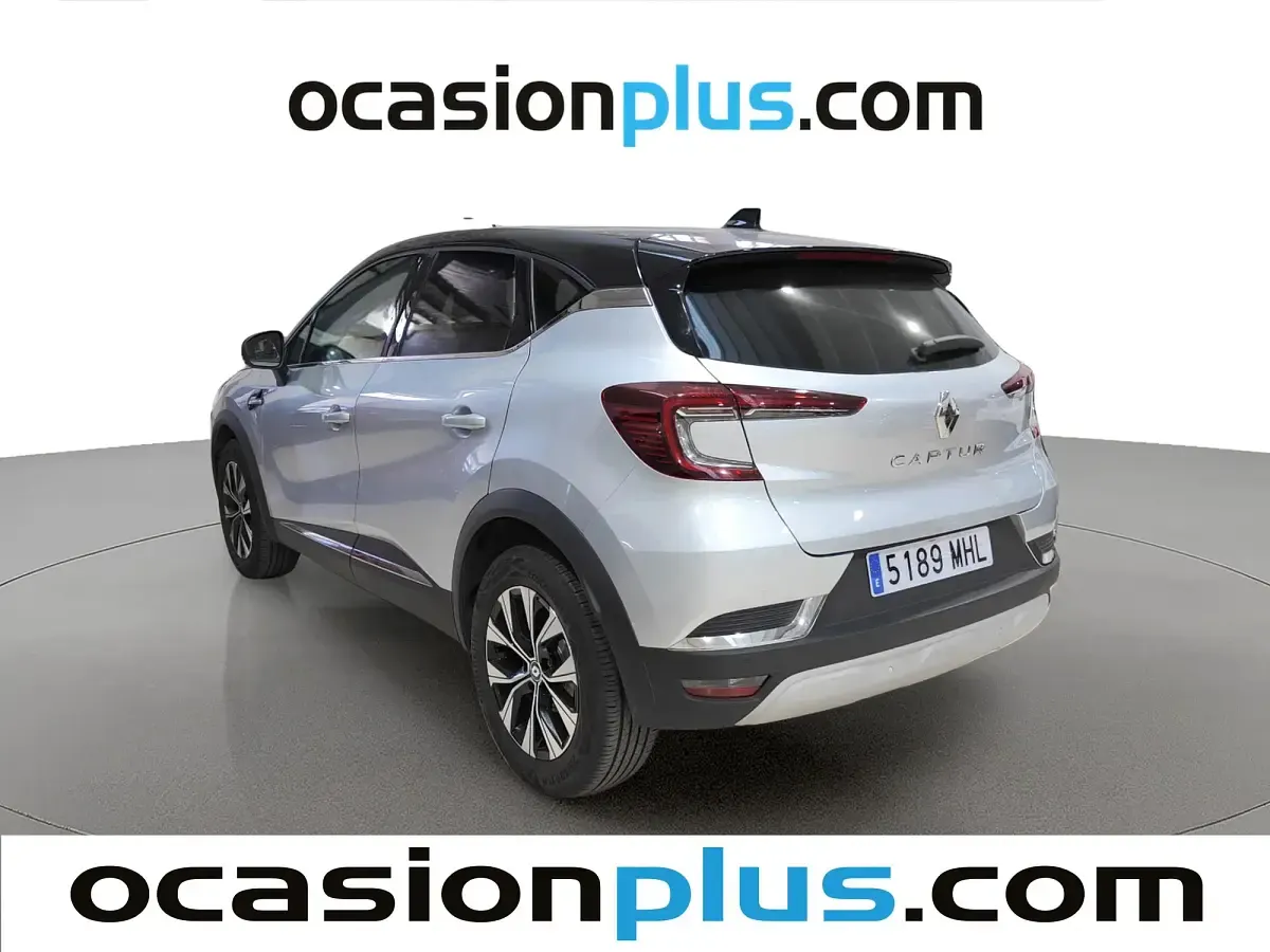 Usado Renault Captur Techno 91 CV (66 kW) 2023 Gris SUV