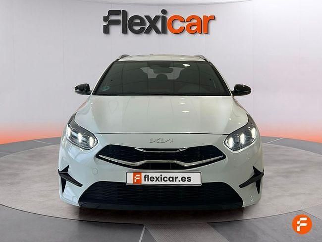 Usado Kia Ceed Style 100 CV (73 kW) 2025 Blanco Utilitario