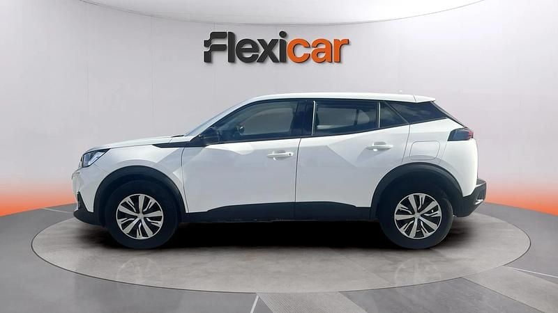 Usado Peugeot 2008 Active 110 CV (80 kW) 2022 Blanco SUV