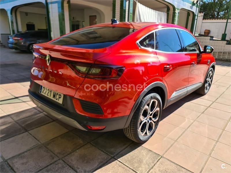 Usado Renault Arkana Equilibre 140 CV (102 kW) 2022 Rojo SUV