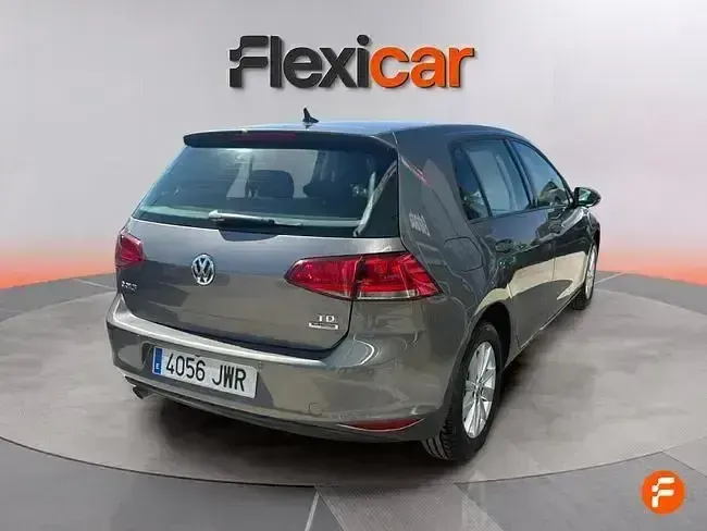 Usado VW Golf VII Advance 110 CV (80 kW) 2017 Gris Utilitario