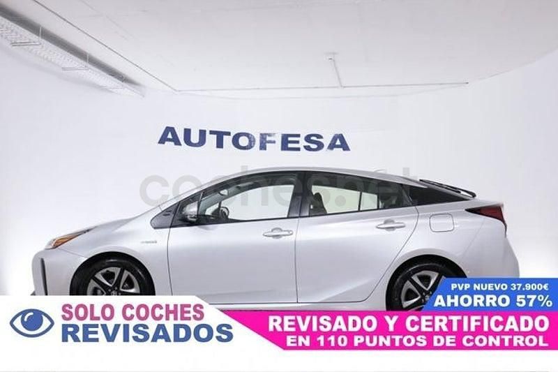 Usado Toyota Prius Advance 122 CV (89 kW) 2021 Gris / plata Berlina