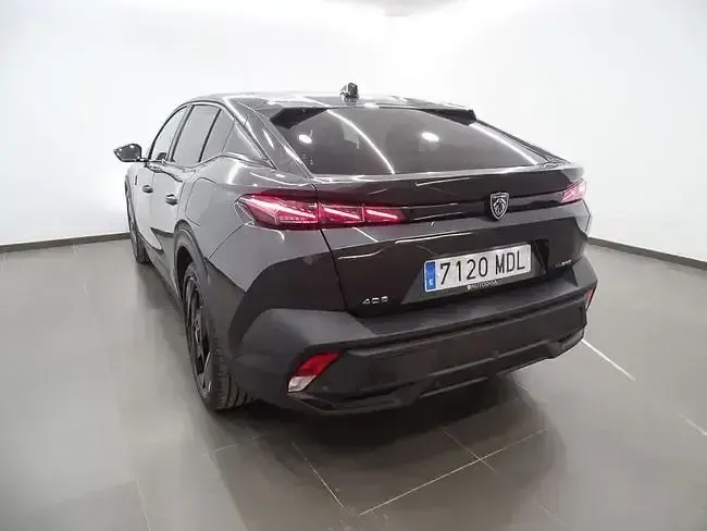 Usado Peugeot 408 GT GT 224 CV (164 kW) 2023 Gris / plata Berlina