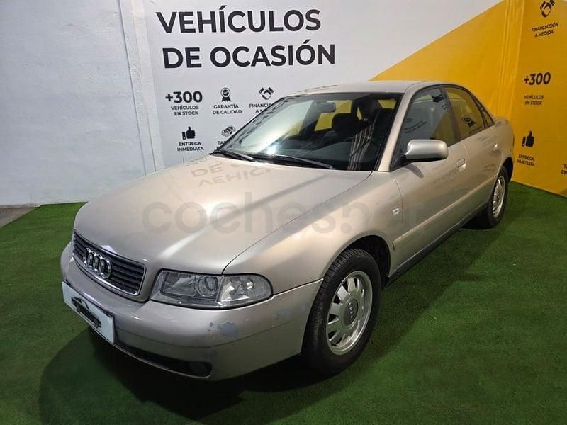 Usado Audi A4 150 CV (110 kW) 1999 Beige Berlina