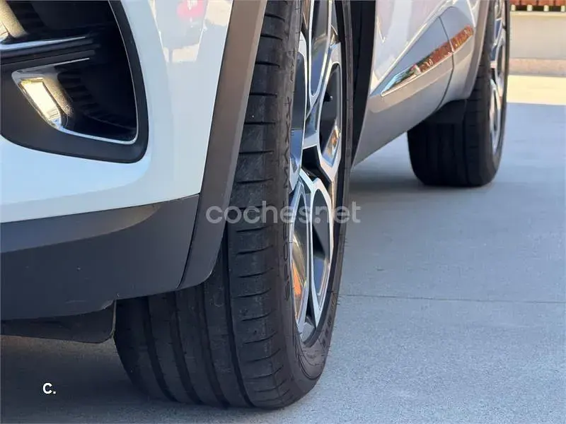 Usado Renault Captur Zen 130 CV (95 kW) 2020 Blanco SUV