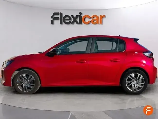 Usado Peugeot 208 Active 100 CV (73 kW) 2022 Rojo Utilitario