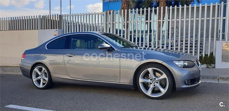 Usado BMW 325 197 CV (144 kW) 2008 Gris / plata Coupe