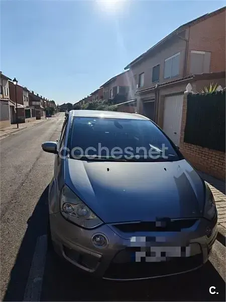 Usado Ford S-MAX Trend 125 CV (91 kW) 2008 Gris / plata Monovolumen