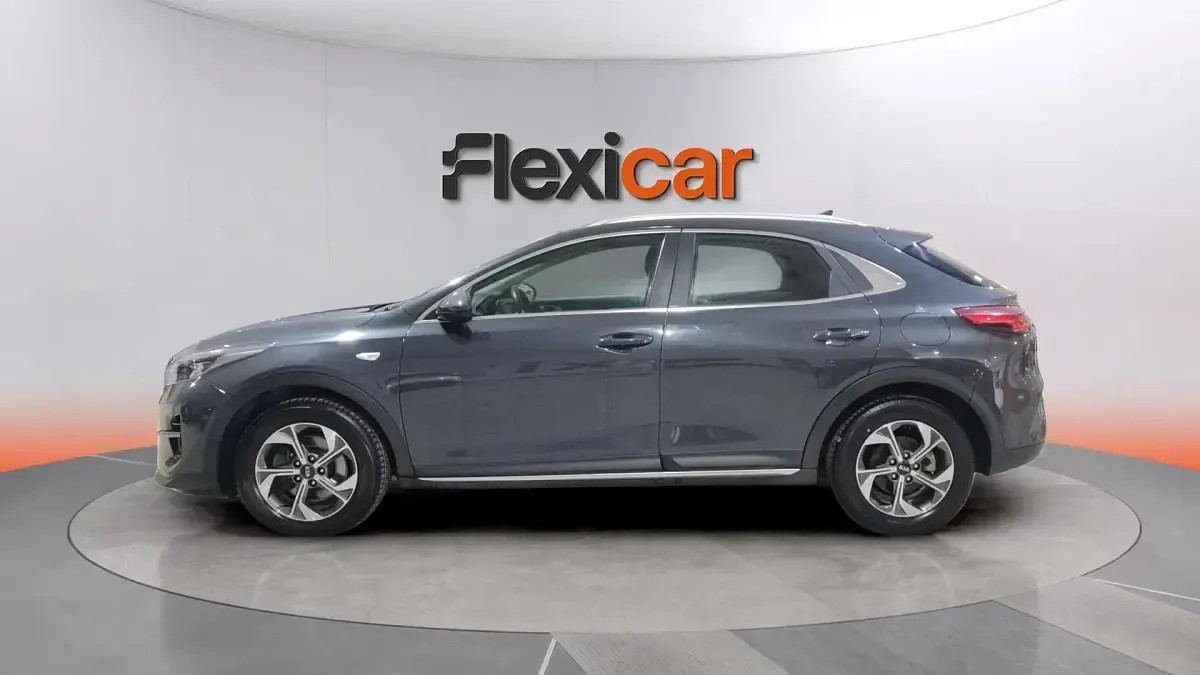Begagnad Kia XCeed 136 HK (100 kW) 2021 Grå SUV