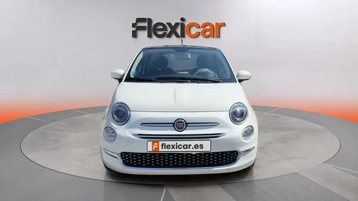 Usado Fiat 500 Dolcevita 71 CV (52 kW) 2021 Amarillo Berlina