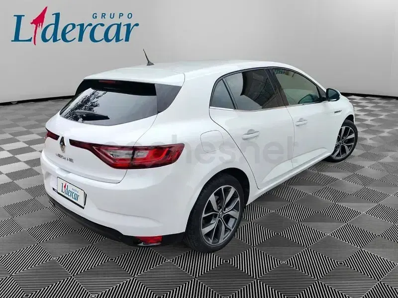 Usado Renault Mégane IV Zen 130 CV (95 kW) 2018 Blanco Berlina