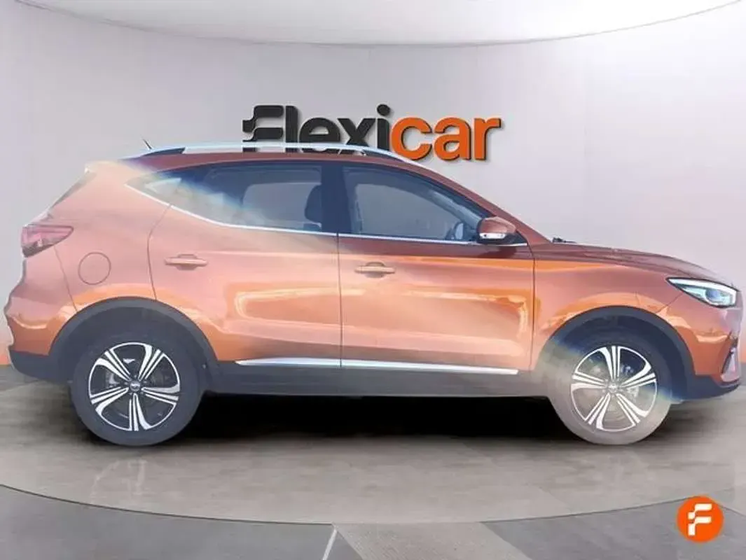 Usado MG ZS Comfort 116 CV (85 kW) 2025 Naranja SUV