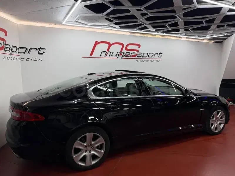 Usado Jaguar XF Premium Luxury 207 CV (152 kW) 2008 Negro Berlina