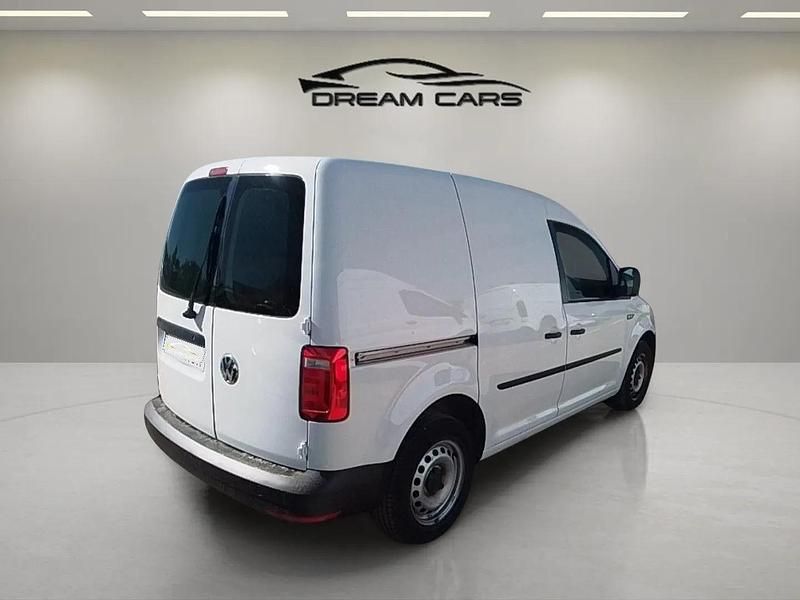 Usado VW Caddy Maxi 102 CV (75 kW) 2018 Blanco Monovolumen