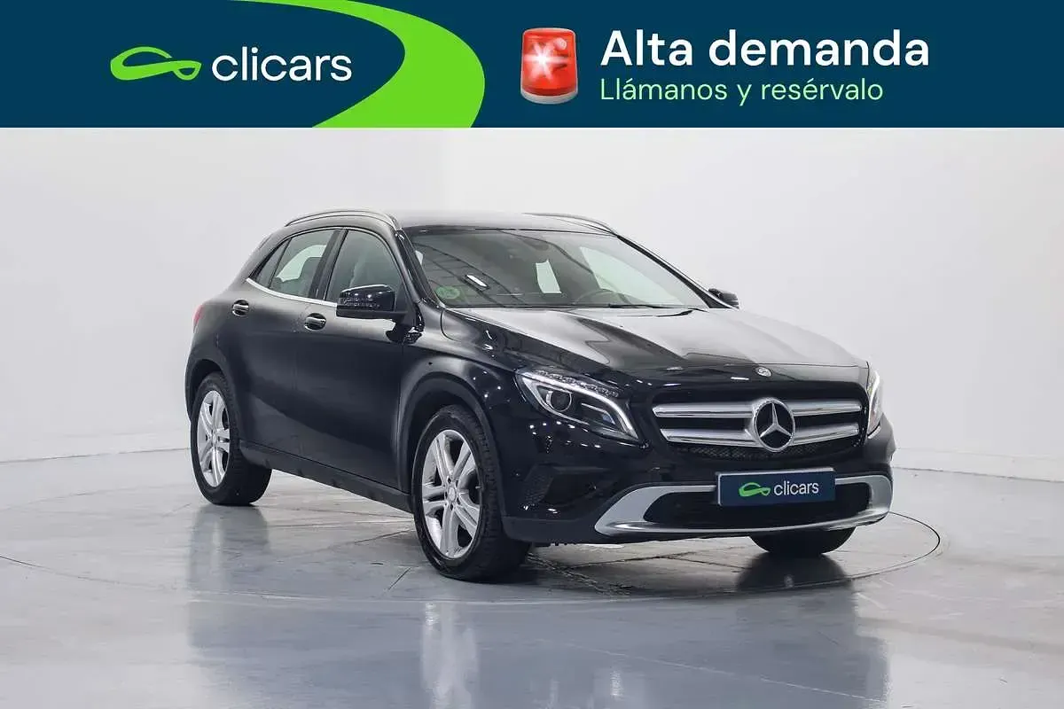 Usado Mercedes GLA200 Urban 136 CV (100 kW) 2016 Negro SUV