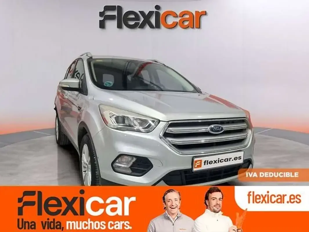 Usado Ford Kuga Trend 120 CV (88 kW) 2018 Gris SUV