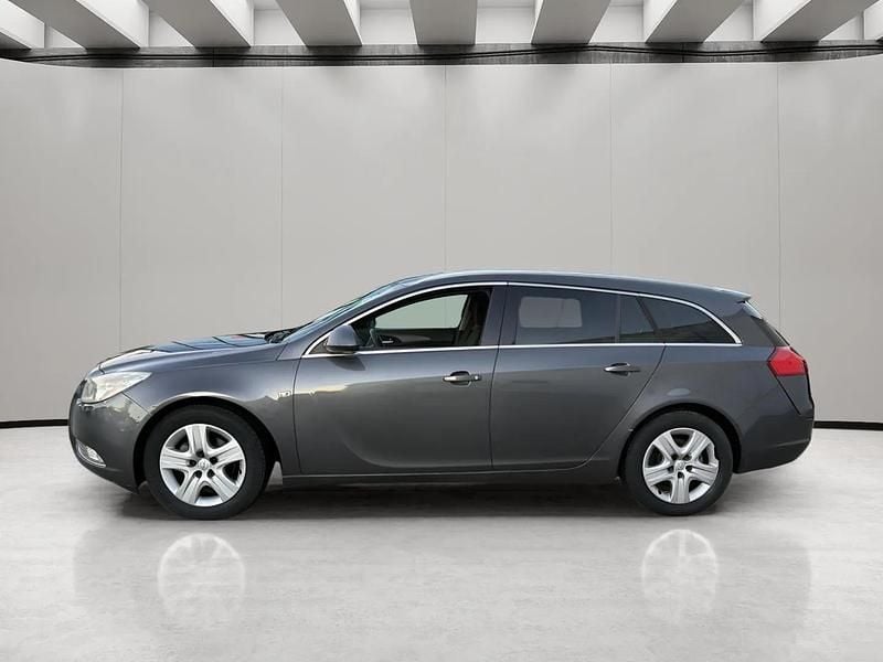 Usado Opel Insignia Excellence 160 CV (117 kW) 2012 Gris Familiar