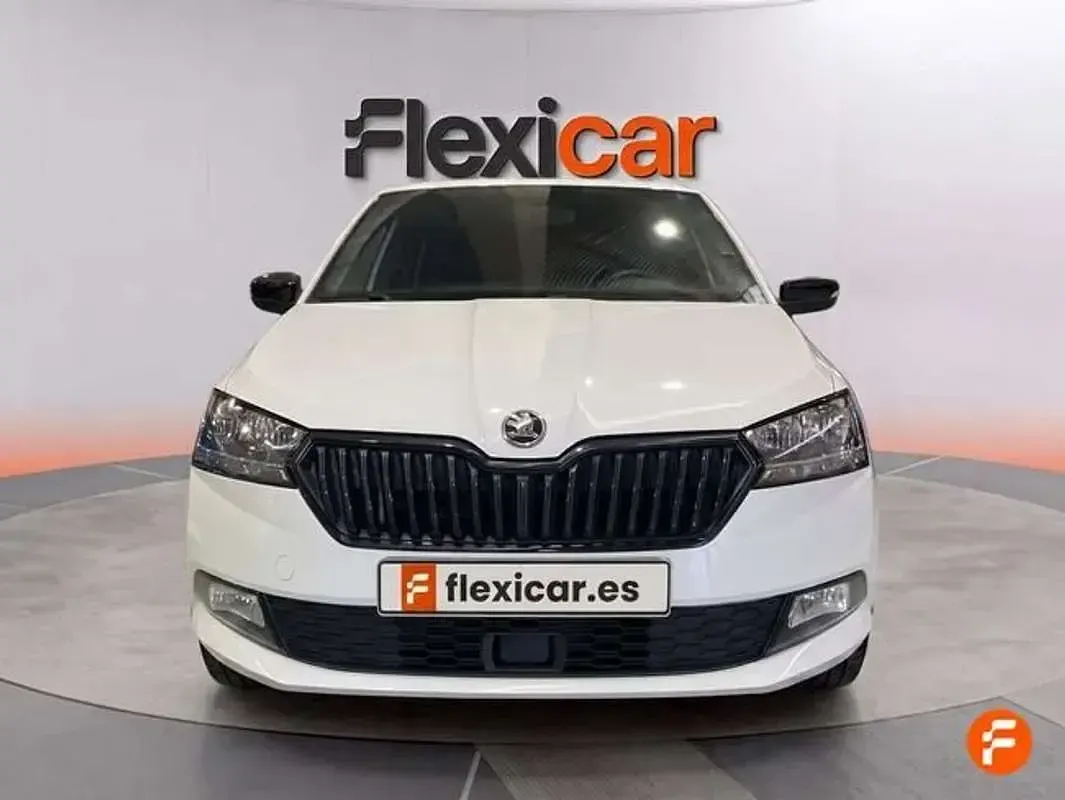 Usado Skoda Fabia 95 CV (69 kW) 2021 Blanco Utilitario