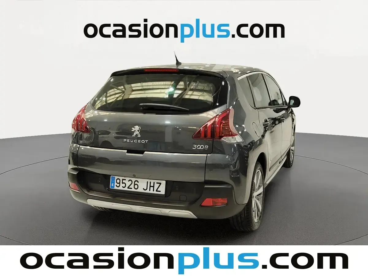Usado Peugeot 3008 Crossway 120 CV (88 kW) 2015 Gris Familiar