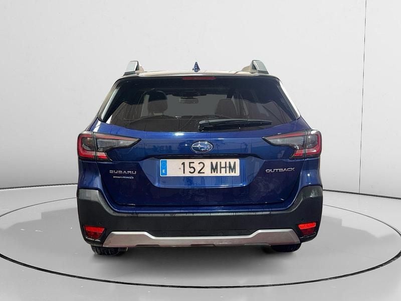 Usado Subaru Outback Sport 169 CV (124 kW) 2023 Negro Familiar