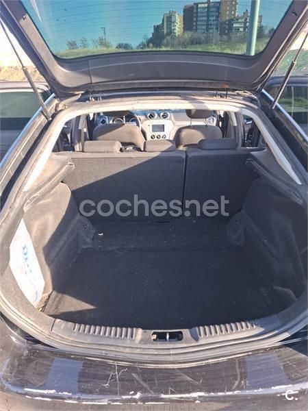 Usado Ford Mondeo Ambiente 125 CV (91 kW) 2009 Negro Berlina