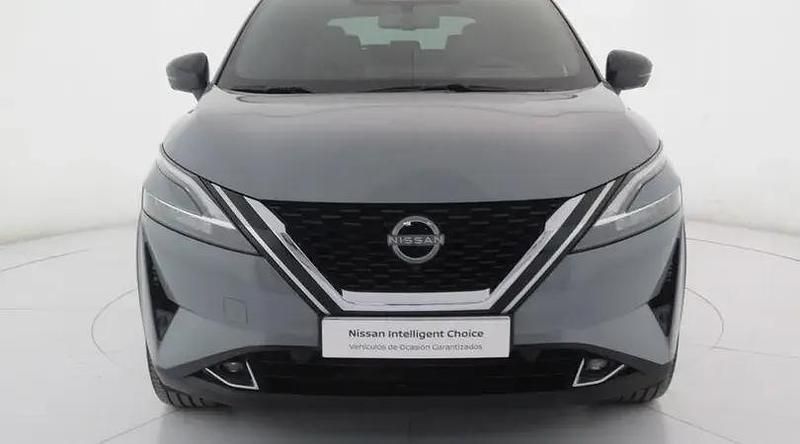 Usado Nissan Qashqai Tekna 158 CV (116 kW) 2023 Katana grey con techo midnight SUV