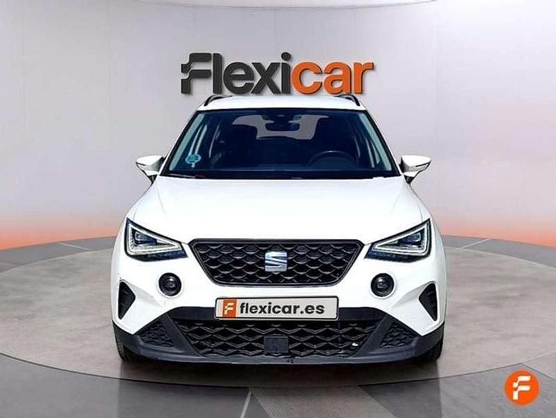 Usado Seat Arona Style 110 CV (80 kW) 2021 Blanco SUV