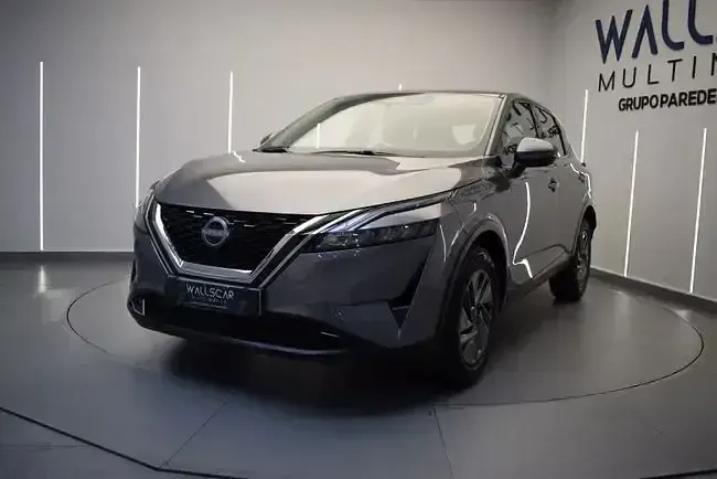 Usado Nissan Qashqai Acenta 158 CV (116 kW) 2024 Gris / plata SUV