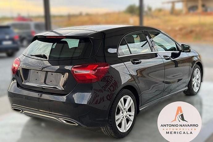 Usado Mercedes A180 Business 115 CV (84 kW) 2016