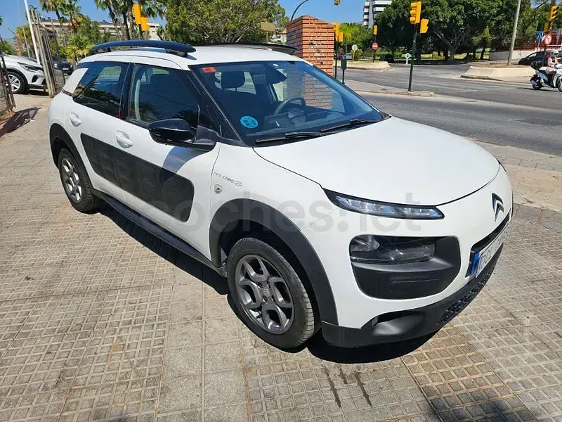 Usado Citroën C4 Feel 100 CV (73 kW) 2016 Blanco Berlina