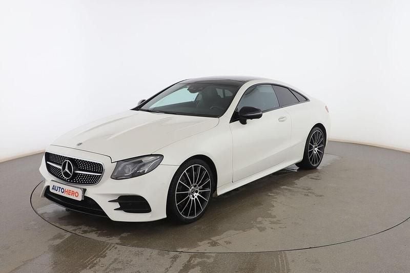 Usado Mercedes E350 AMG line 313 CV (230 kW) 2020 Blanco Coupe