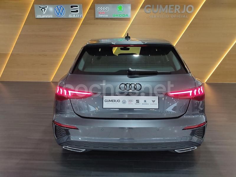 Usado Audi A3 S-Line 116 CV (85 kW) 2021 Gris / plata Berlina