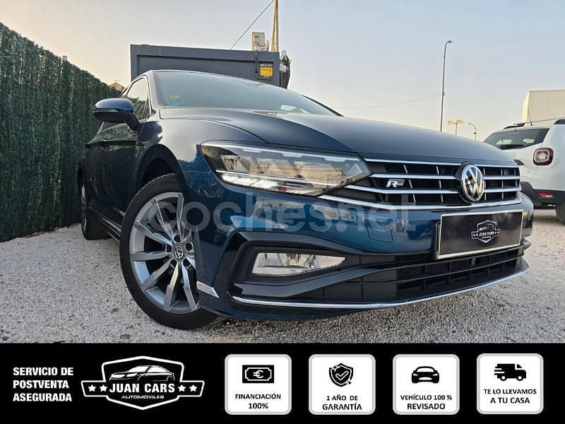 Azul Usado 2020 VW Passat R-line Berlina | 21.500 € (Precio justo) - Imagen 1/4