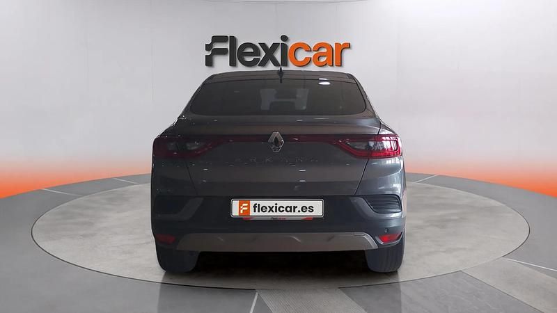 Begagnad Renault Arkana Engineered 145 HK (106 kW) 2023 Grå SUV