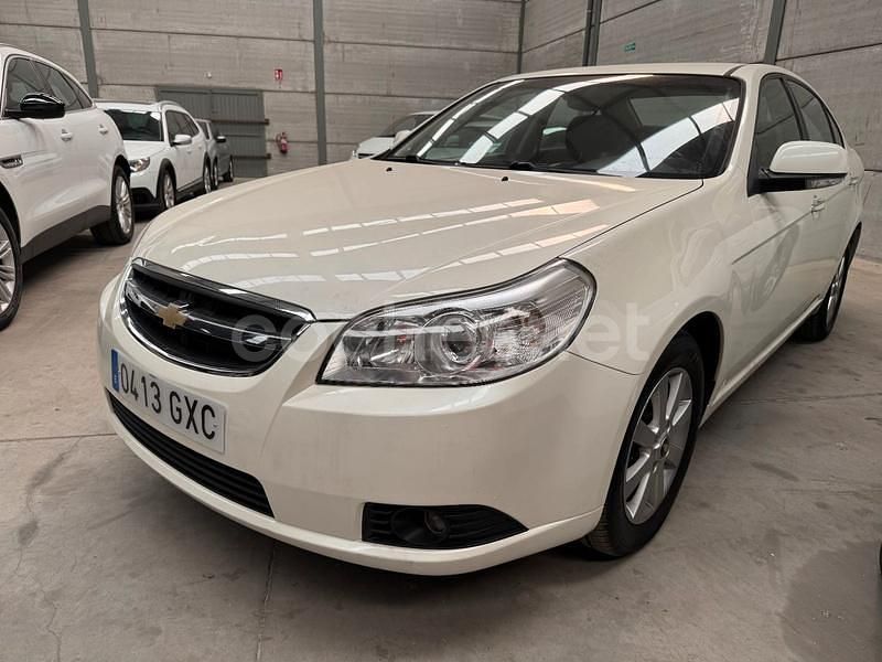 Blanco Usado 2010 Chevrolet Epica LT Berlina | 4490 € (Un poco caro) - Imagen 1/4