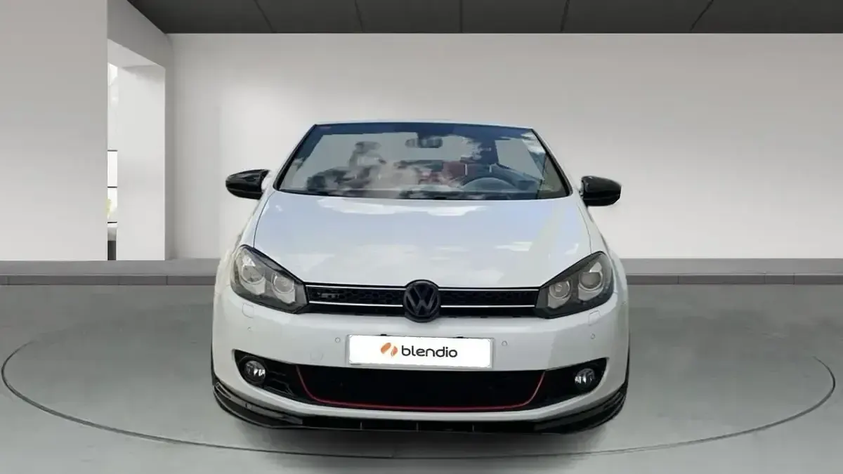 Usado VW Golf VII 105 CV (77 kW) 2013 Blanco Descapotable