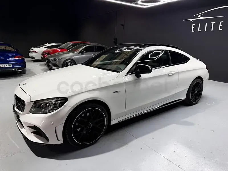 Usado Mercedes C220 194 CV (142 kW) 2018 Blanco Coupe