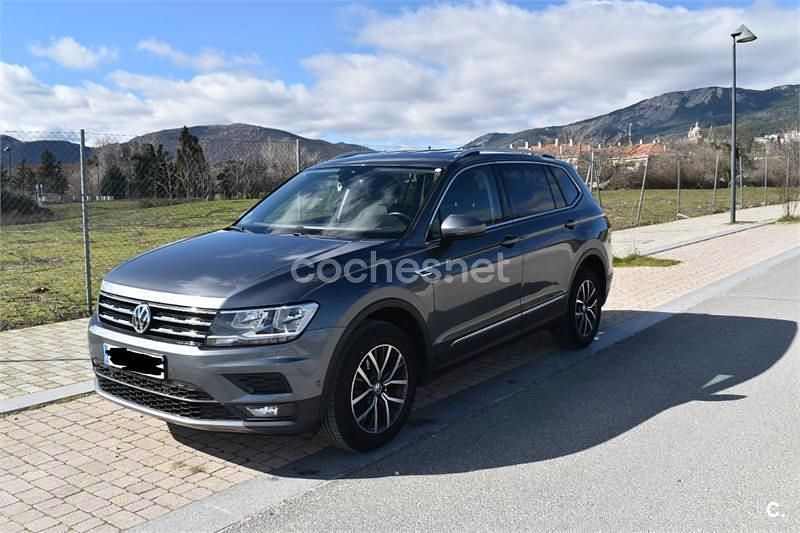 Usado VW Tiguan Allspace Sportline 150 CV (110 kW) 2018 Gris / plata SUV
