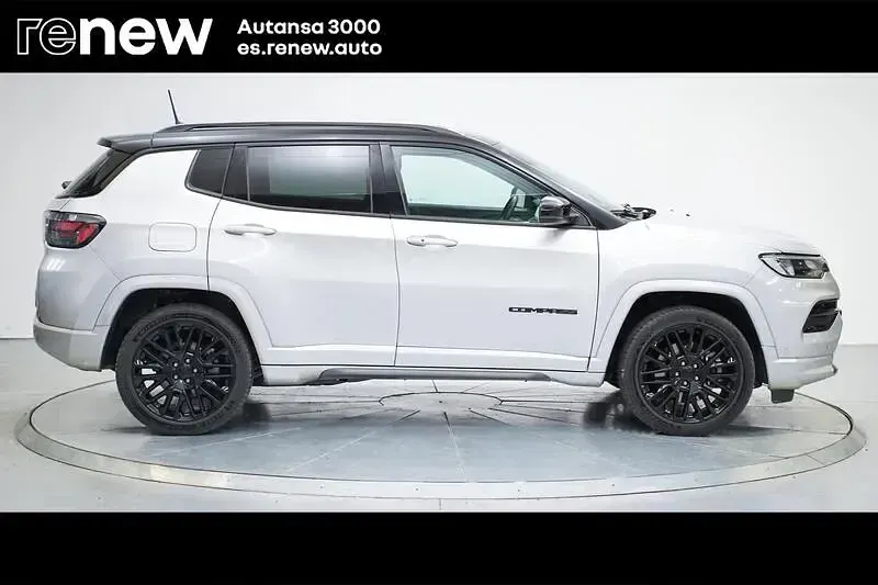 Usado Jeep Compass 240 CV (176 kW) 2022 Gris glacier techo SUV