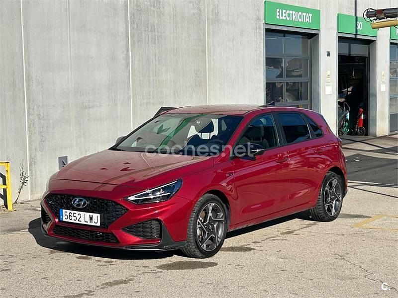 Granate Usado 2022 Hyundai i30 N Line Berlina | 17.990 € (Precio justo) - Imagen 1/4
