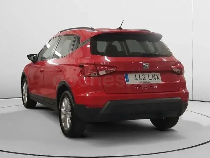 Usado Seat Arona Style 110 CV (80 kW) 2021 Rojo SUV