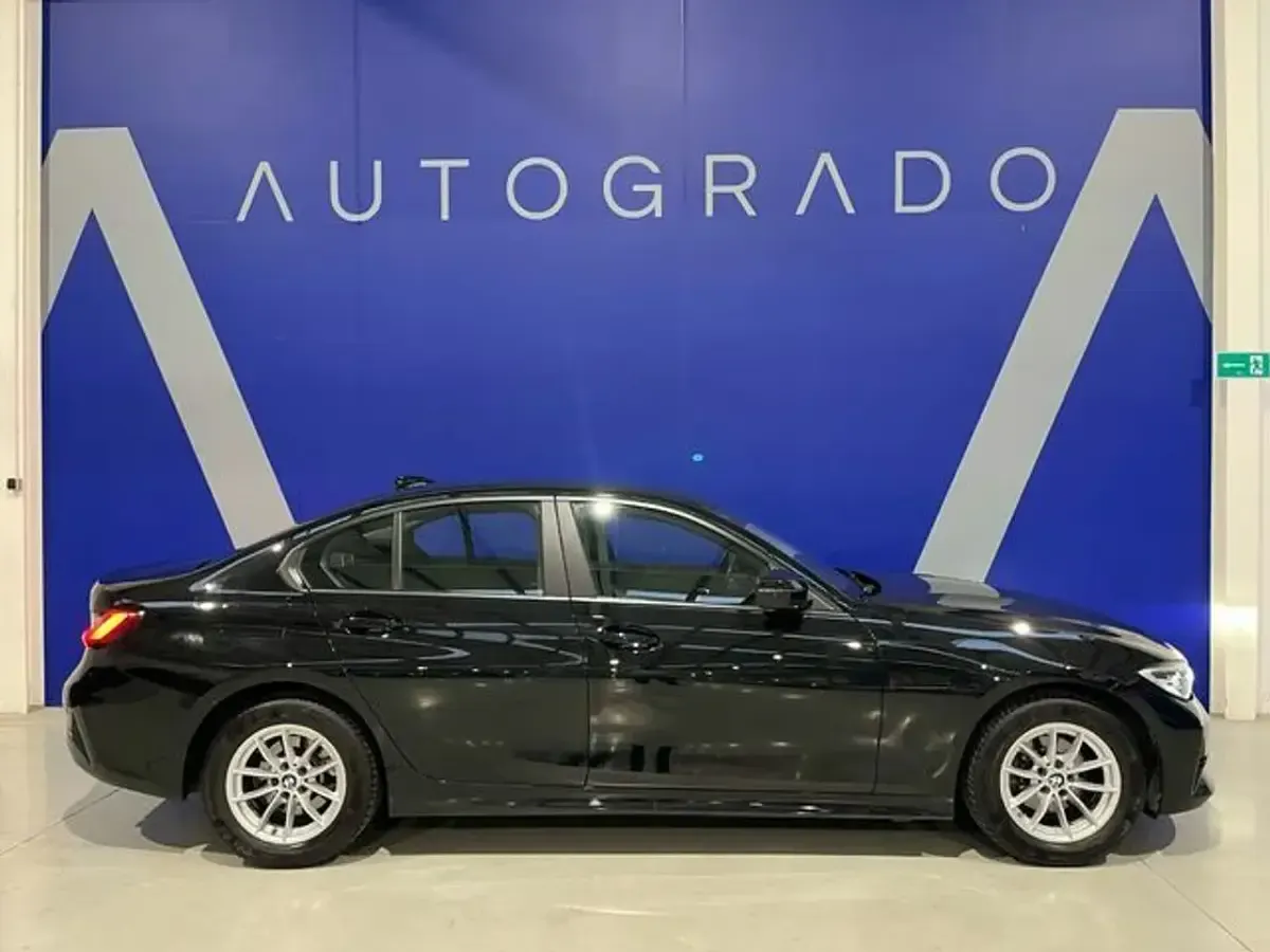 Usado BMW 318 Executive 150 CV (110 kW) 2020 Negro Berlina