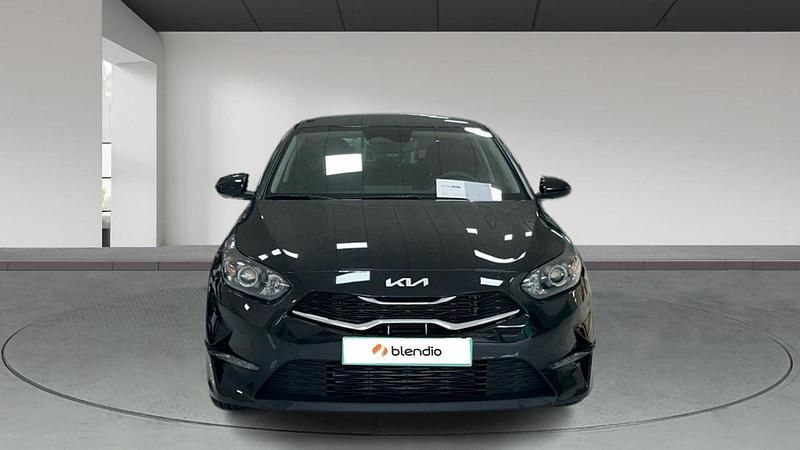 Nuevo Kia Ceed 100 CV (73 kW) 2025 Negro Utilitario