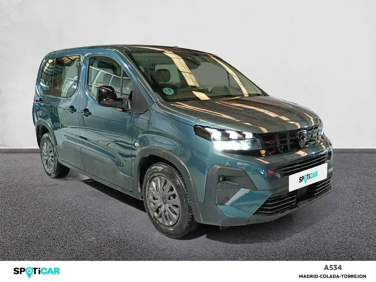 Usado Peugeot Rifter Allure 100 CV (73 kW) 2025 Azul Monovolumen