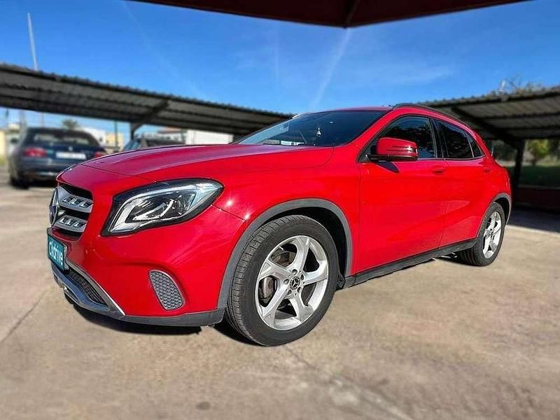Usado Mercedes GLA200 136 CV (100 kW) 2017 Rojo SUV