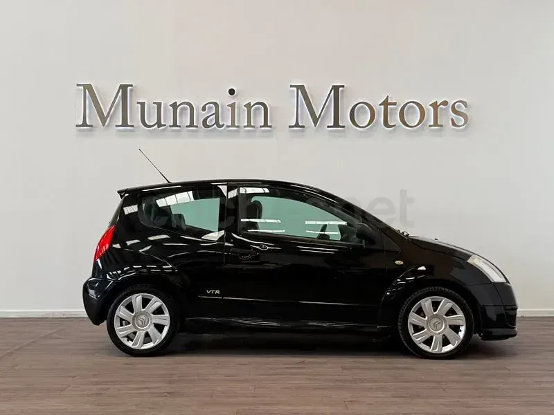 Usado Citroën C2 VTR Sport 70 CV (51 kW) 2007 Negro Utilitario