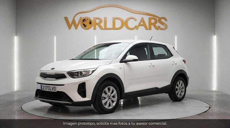 Blanco Usado 2021 Kia Stonic SUV | 15.225 € (Precio justo) - Imagen 1/4