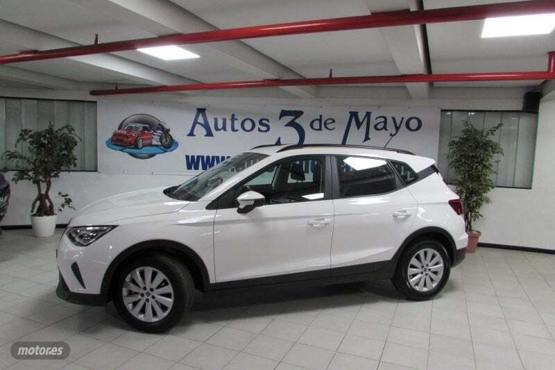 Usado Seat Arona Style 110 CV (80 kW) 2023 Blanco SUV