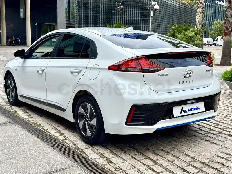 Usado Hyundai Ioniq 141 CV (103 kW) 2019 Blanco Utilitario
