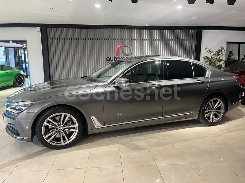 Usado BMW 730 Comfort Edition 265 CV (194 kW) 2018 Gris / plata Berlina
